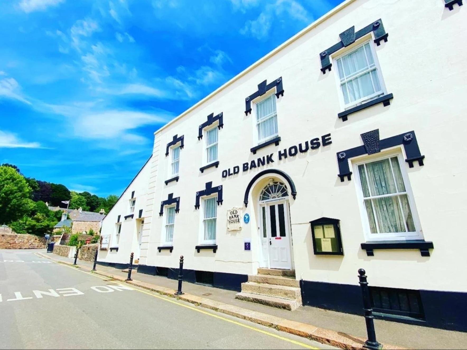 The Old Bank House Hotel Grouville Esterno foto